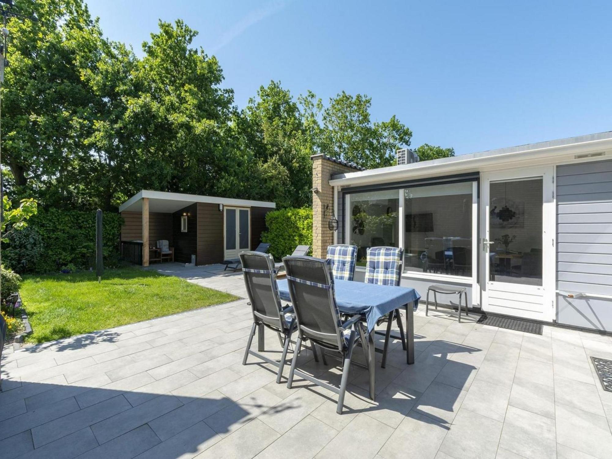 Stylish Bungalow With A Large Garden Sint Maartensvlotbrug Exterior photo