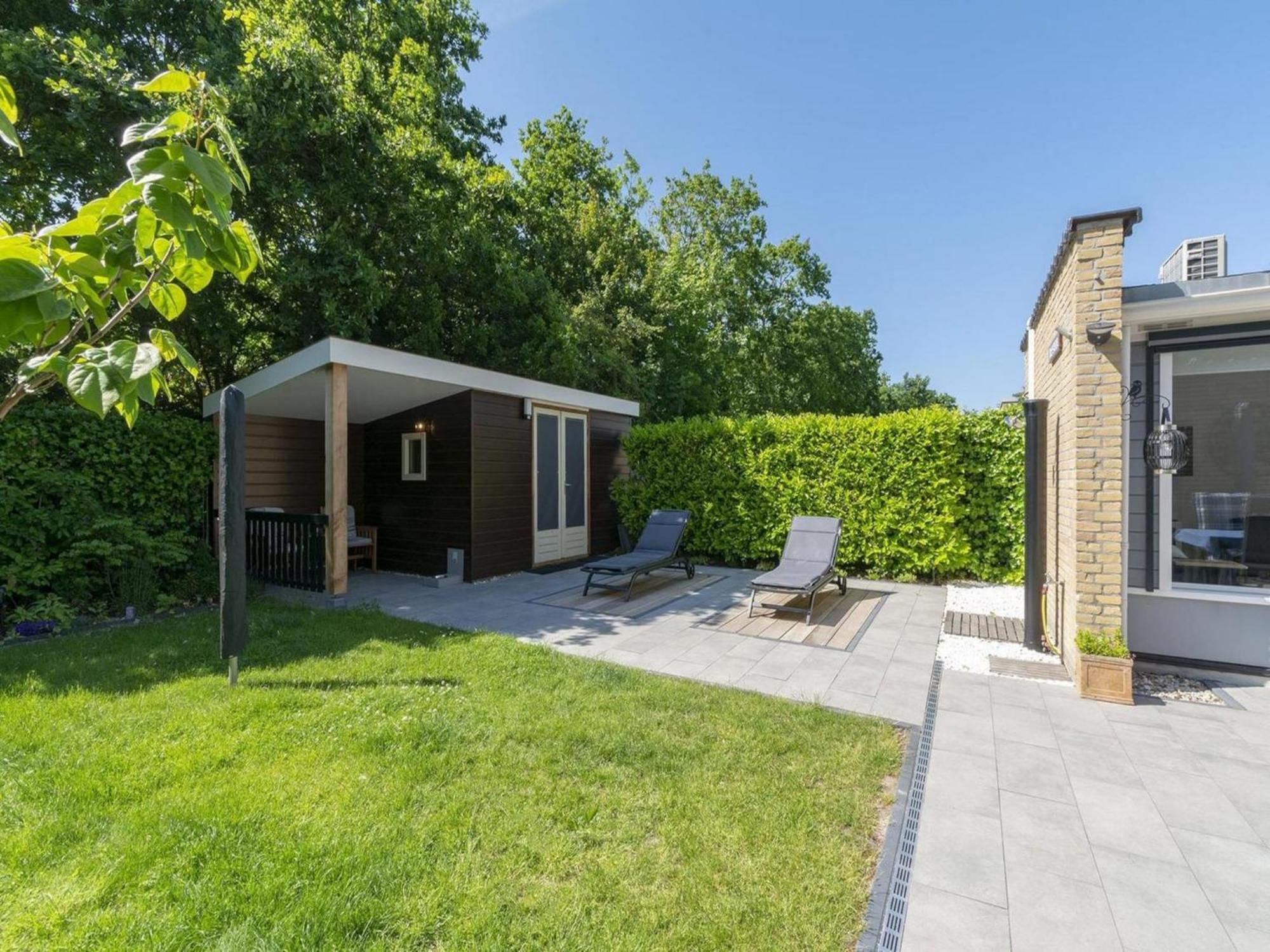 Stylish Bungalow With A Large Garden Sint Maartensvlotbrug Exterior photo