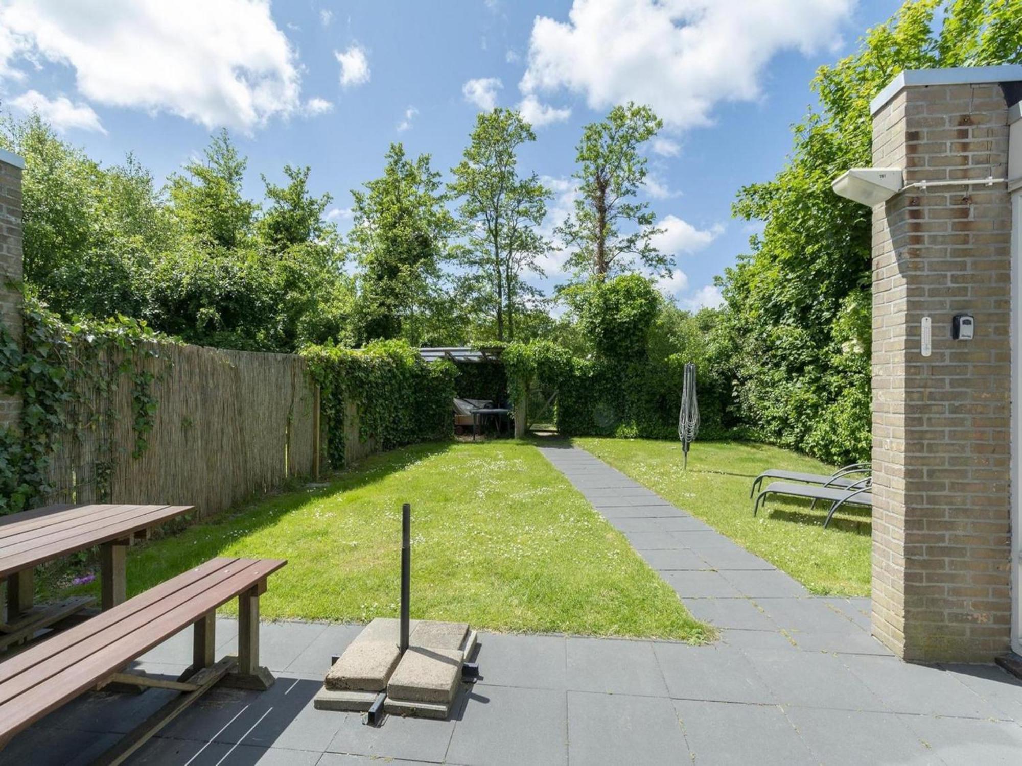 Stylish Bungalow With A Large Garden Sint Maartensvlotbrug Exterior photo